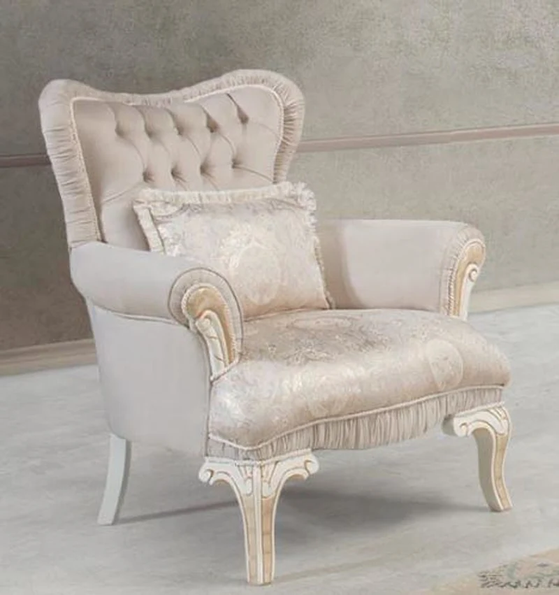 Casa Padrino Luxus Barock Sessel Hellrosa / Weiß / Gold 83 x 96 x H. 102 cm - Wohnzimmer Sessel mit dekorativem Kissen - Barockstil Möbel
