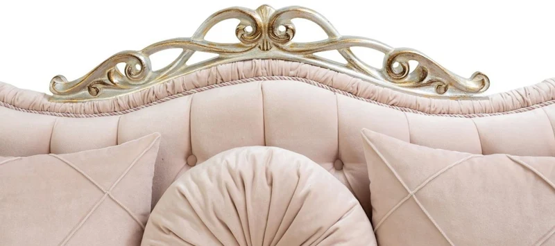 Casa Padrino Luxus Barock Wohnzimmer Sofa mit dekorativen Kissen Rosa / Silber / Gold 230 x 90 x H. 105 cm - Prunkvolle Möbel im Barockstil
