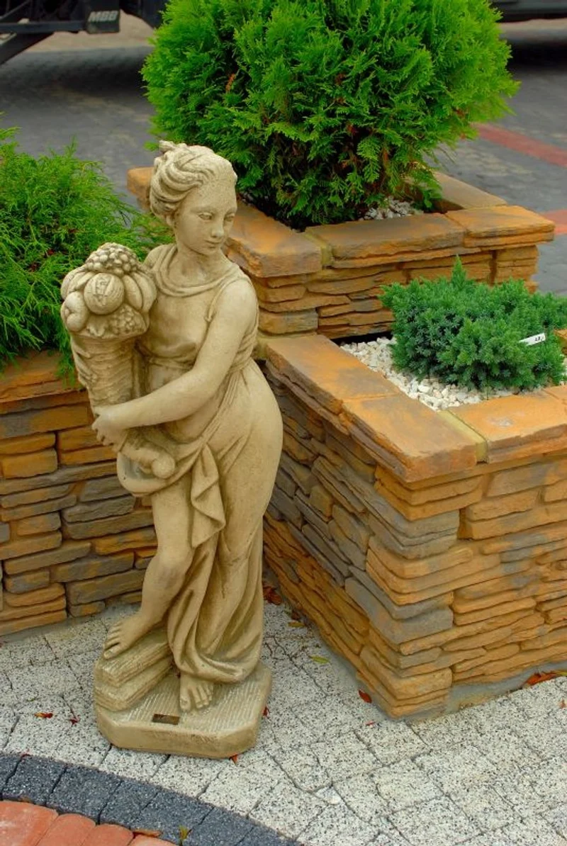 Casa Padrino Jugendstil Skulptur Venus mit Füllhorn 26 x 24 x H 90 cm Antikstil - Barock Gartendeko - Schwer und Massiv