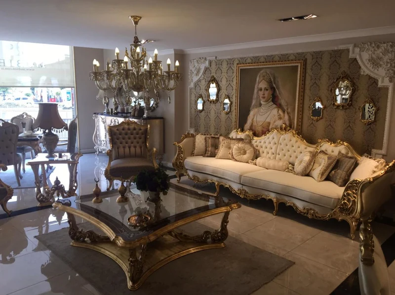 Casa Padrino Luxus Barock Wohnzimmer Sofa Creme / Gold 360 x 100 x H. 115 cm - Prunkvolles Sofa im Barockstil - Edle Barock Wohnzimmer Möbel