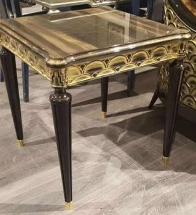 Casa Padrino Luxus Barock Beistelltisch Schwarz / Gold 65 x 65 x H. 60 cm - Prunkvoller Massivholz Tisch - Luxus Qualität