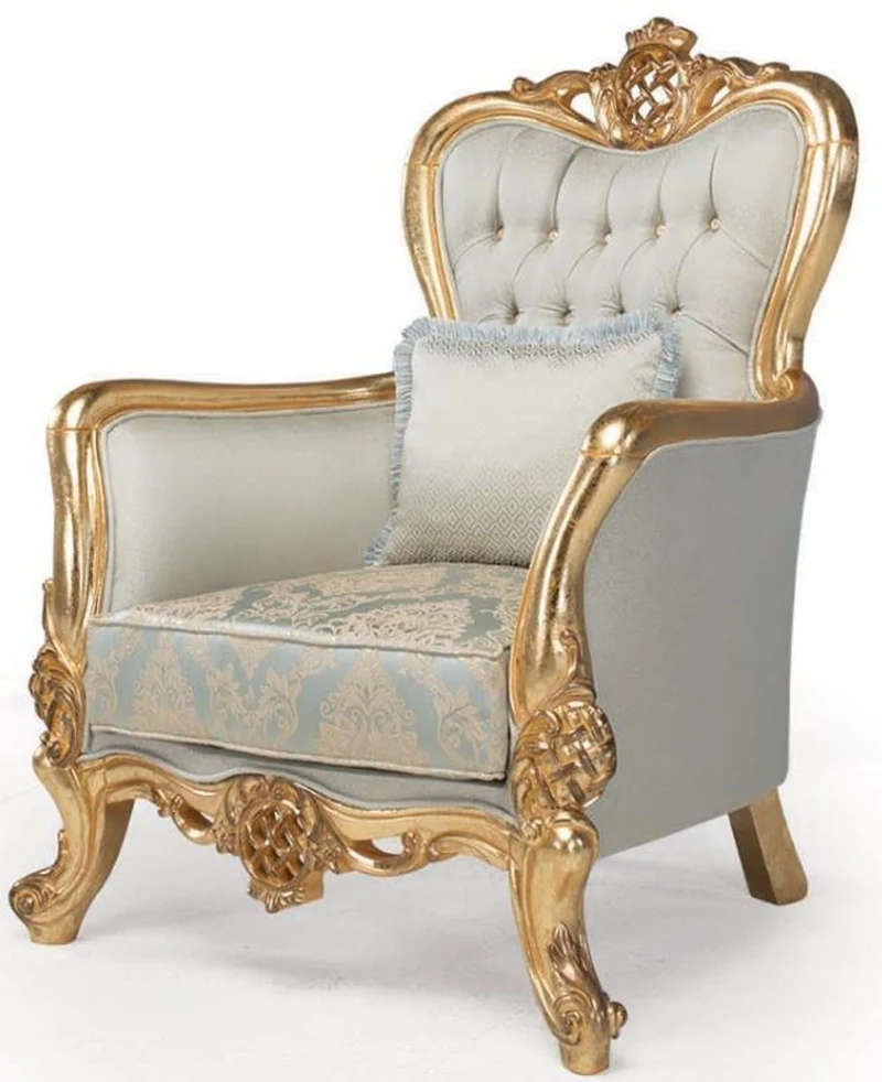 Casa Padrino Luxus Barock Wohnzimmer Set Hellblau / Türkis / Gold - 2 Sofas & 2 Sessel & 1 Couchtisch - Wohnzimmer Möbel im Barockstil - Edel & Prunkvoll