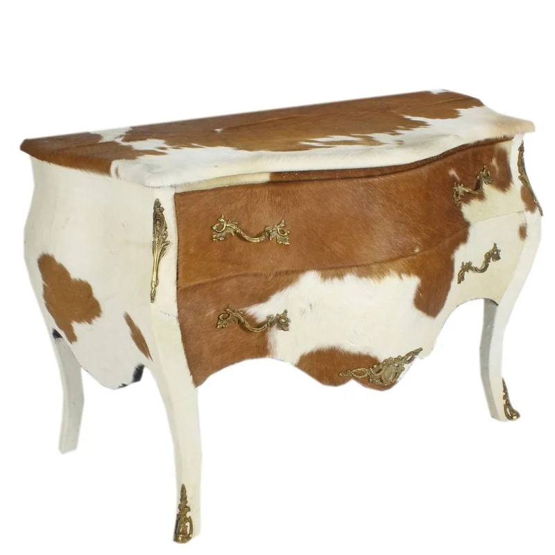 Casa Padrino Barock Kuhfell Kommode Braun / Weiß mit messingfarbenen Metallapplikationen 120 cm - Antik Stil Möbel