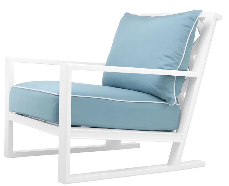 Casa Padrino Luxus Sessel mit Kissen Weiß / Hellblau 70 x 88 x H. 78 cm - Sessel aus hochwertigen strapazierbarem Aluminium - Wohnzimmermöbel - Gartenmöbel - Gastronomie Möbel