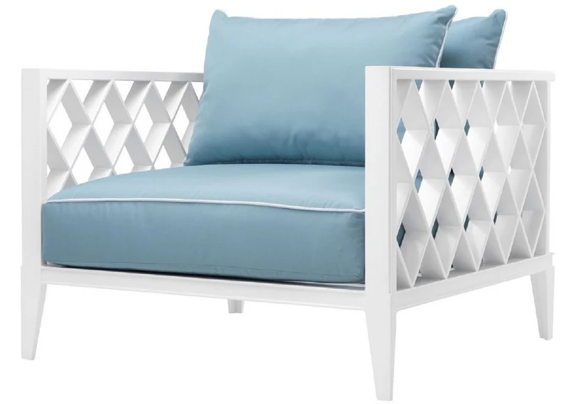 Casa Padrino Luxus Wohnzimmer Sessel mit Kissen Weiß / Hellblau 96,5 x 93,5 x H. 68,5 cm - Wohnzimmer Möbel