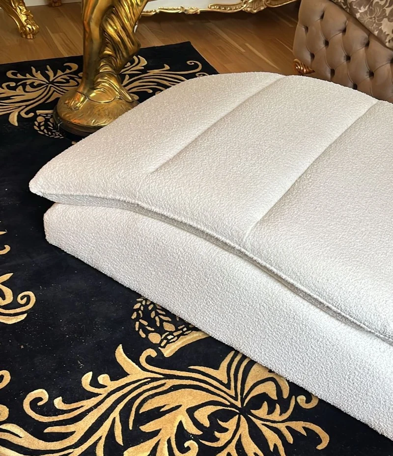 Casa Padrino Luxus Chaiselongue mit Kopfkissen Weiß 170 cm
