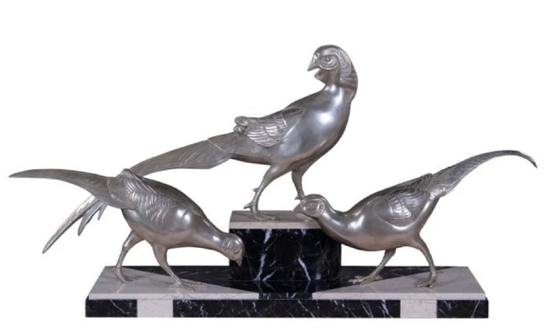 Casa Padrino Luxus Deko Bronzefiguren 3 Fasane Silber / Schwarz / Weiß 84 x 20 x H. 42 cm - Versilberte Dekofiguren mit Marmorsockel