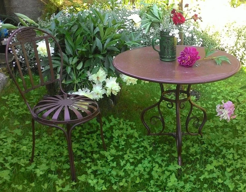 Casa Padrino Jugendstil Gartenmöbel Set - verschiedene Farben - Hangefertigter Gartentisch & Gartenstuhl