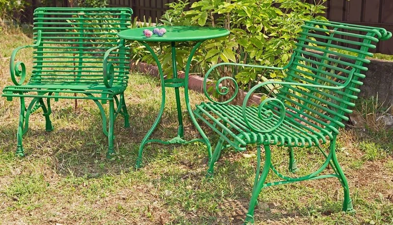 Casa Padrino Jugendstil Gartentisch & Gartenstühle - verschiedene Farben - 3 Teiliges Gartenmöbel Set