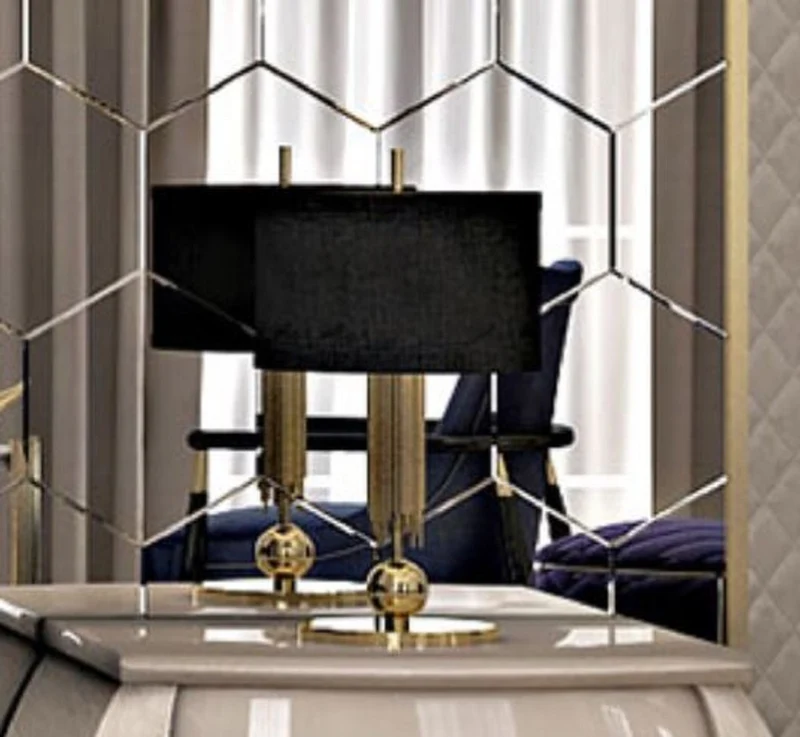 Casa Padrino Luxus Tischleuchte Gold / Schwarz Ø 30 x H. 40 cm - Metall Schreibtischleuchte mit rundem Lampenschirm - Luxus Leuchten - Luxus Möbel - Luxus Interior