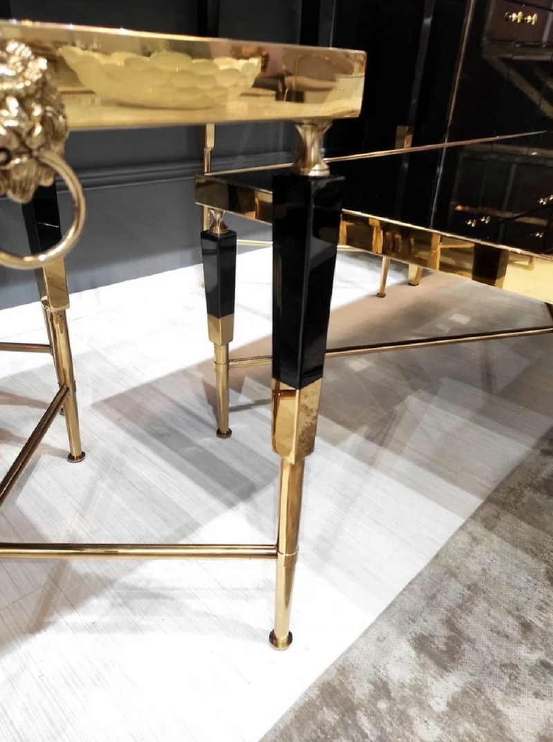 Casa Padrino Luxus Beistelltisch Schwarz / Gold 50 x 50 x H. 60 cm - Quadratischer Tisch mit Kunstmarmor Tischplatte - Luxus Wohnzimmer Möbel - Hotel Möbel - Luxus Einrichtung - Hotel Einrichtung