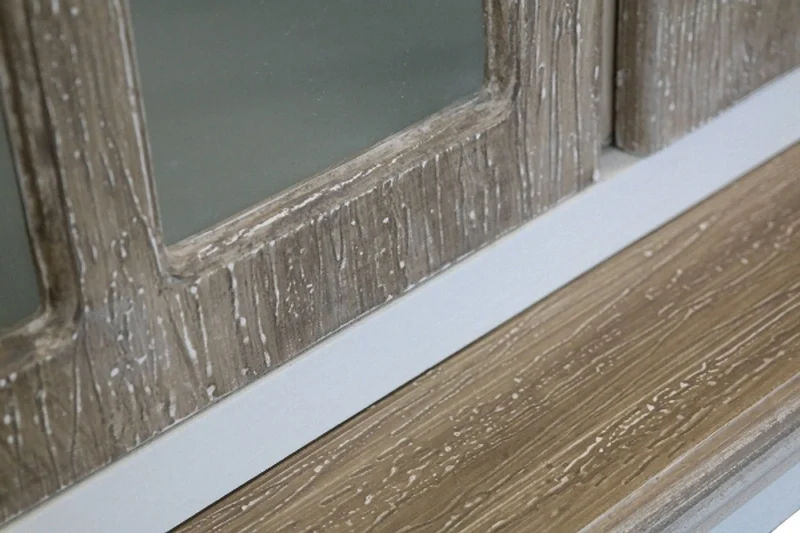 Casa Padrino Landhausstil Vitrinenschrank in Weiß / Braun - 89 x 40 x H. 195 cm - Massiver Vitrinenschrank mit Glas