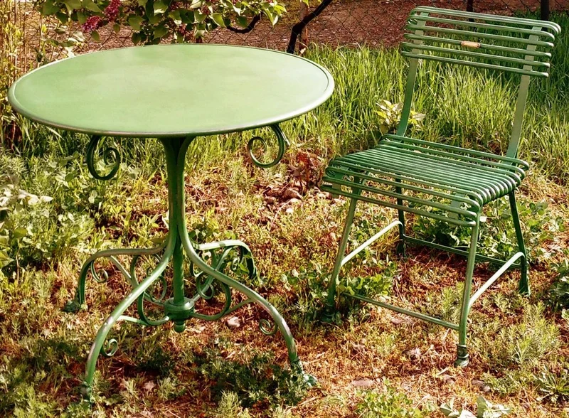 Casa Padrino Jugendstil Gartentisch & Gartenstuhl - verschiedene Farben - Handgefertigtes Gartenmöbel Set