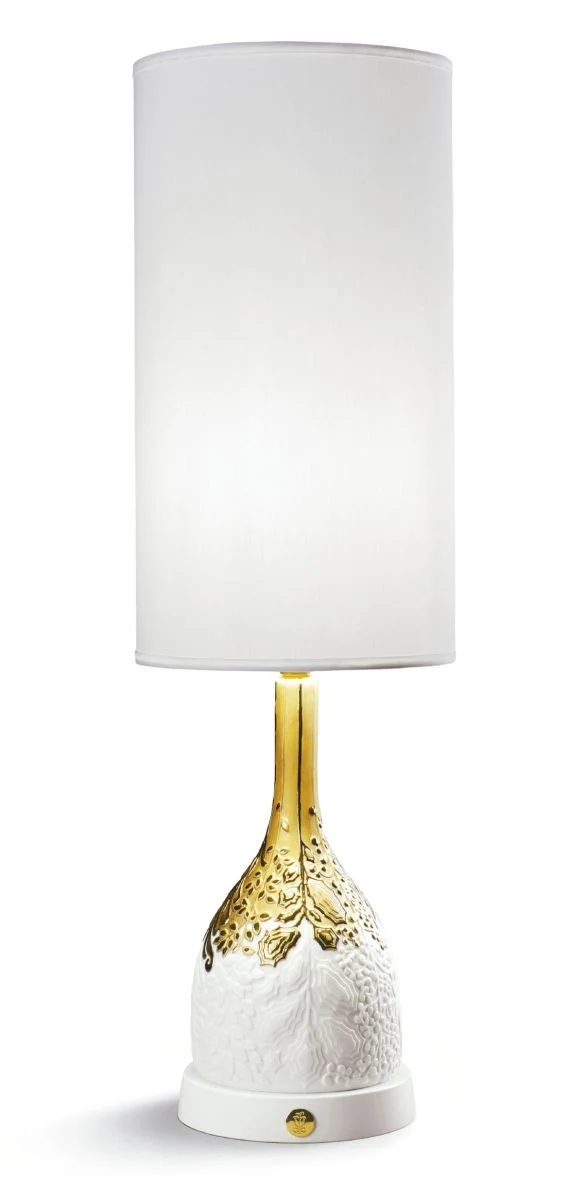Casa Padrino Luxus Tischleuchte Porzellan Weiß / Gold H53 x 17 cm - Luxus Beleuchtung Tischlampe
