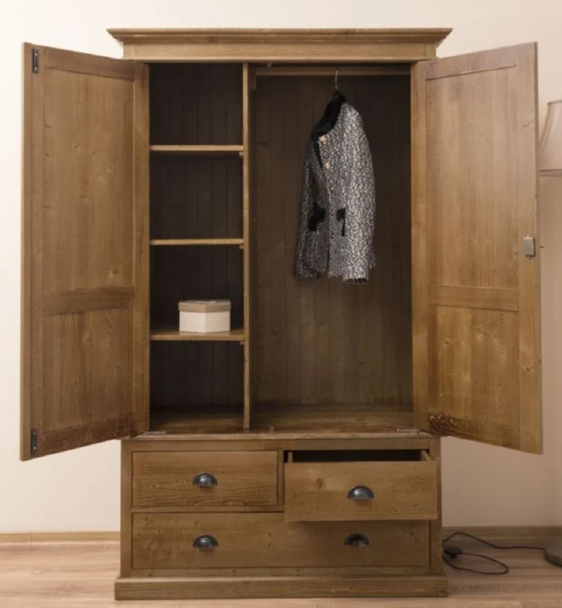 Casa Padrino Landhausstil Kleiderschrank Braun 121 x 59 x H. 197 cm - Massivholz Schlafzimmerschrank mit 2 Türen und 3 Schubladen - Landhausstil Schlafzimmer Möbel