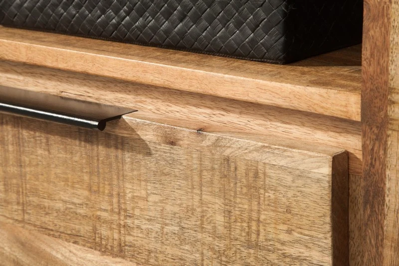 Casa Padrino Designer Fernsehschrank Natur B.130cm x H.45cm x T.45cm - Sideboard - Kommode - Handgefertigt aus Mango Massivholz!