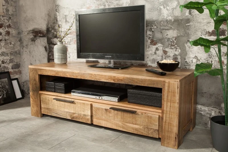 Casa Padrino Designer Fernsehschrank Natur B.130cm x H.45cm x T.45cm - Sideboard - Kommode - Handgefertigt aus Mango Massivholz!