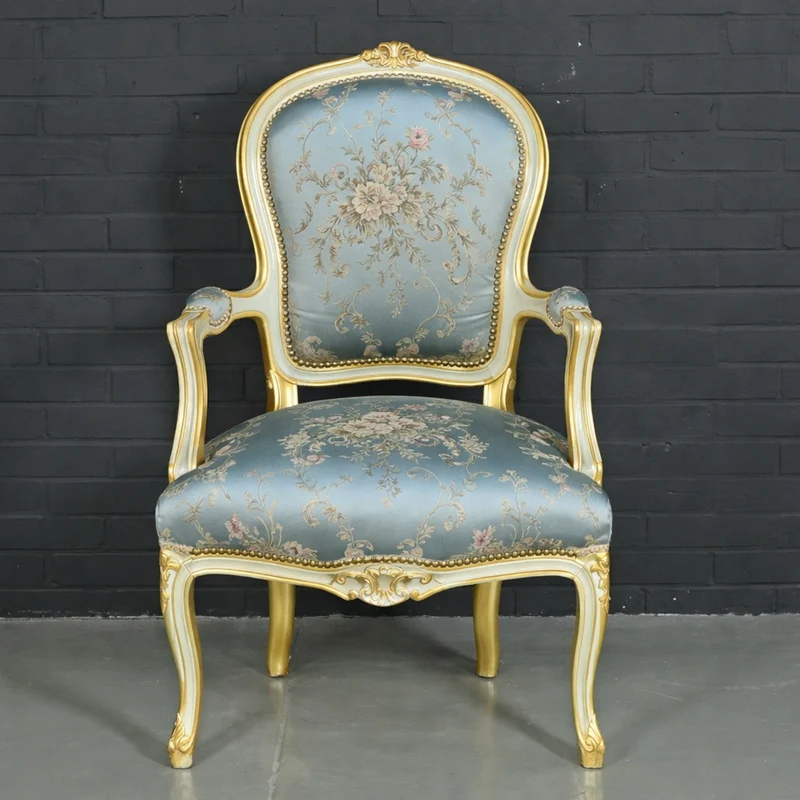 Casa Padrino Barock Salon Stuhl Medaillon Mod1 mit Armlehnen Helltürkis / Gold - Antikstil Stuhl 67 x 68 x 98 cm