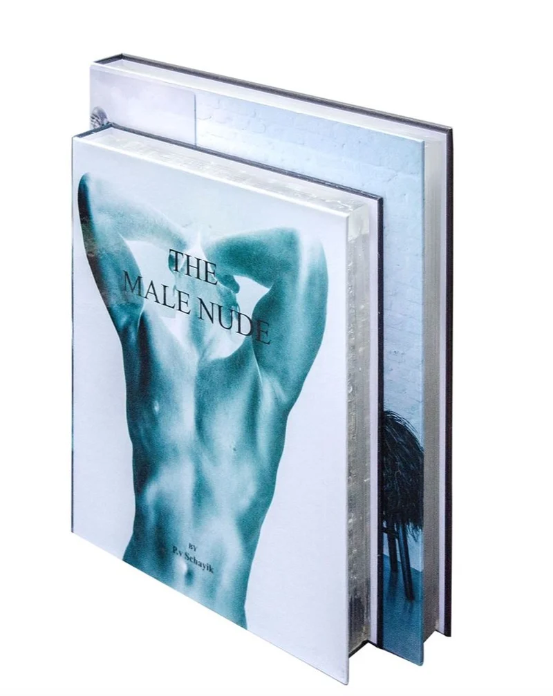 Casa Padrino Luxus Tischleuchte im Bücher Design Männer 31 x 7,5 x H. 26,5 cm - LED Tischlampe
