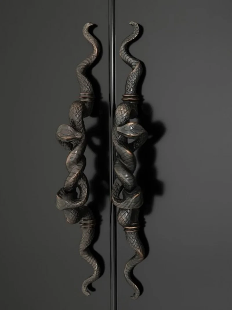 Casa Padrino Luxus Schrank Schwarz aus Massivholz mit Bronze Schlangen Griffen - 95 x 47 x H. 224 cm